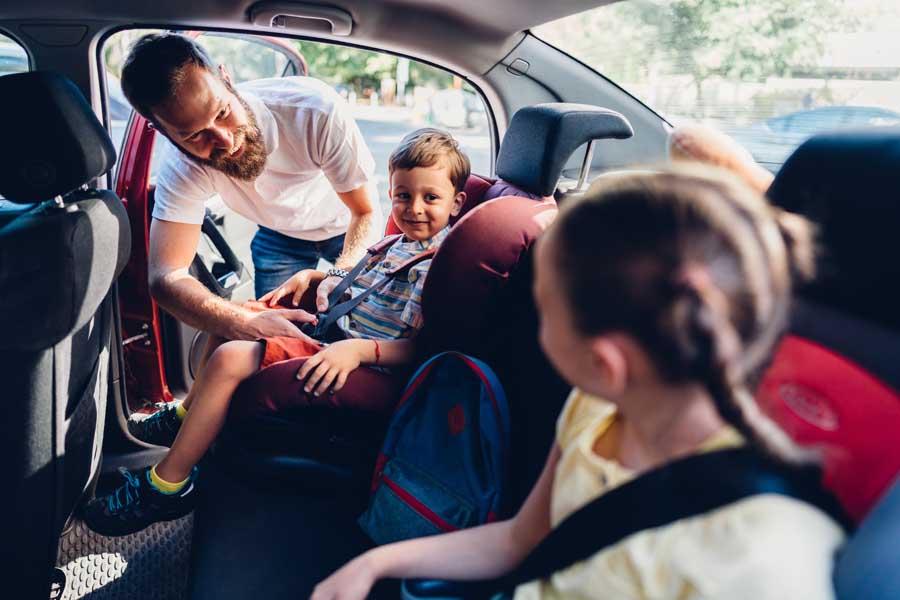 Comment gérer un enfant en voiture ?